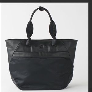Lululemon everything bag